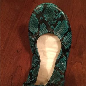 The Storehouse Flats Teal Snake